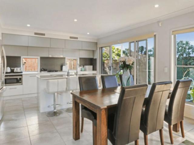 Townhouse for rent in Kings Creek, Queensland