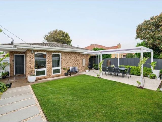 Apartment for rent in City Of Holdfast Bay, Horseshoe Creek