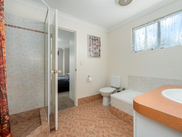 Apartment for sale in Warnbro, Western Australia
