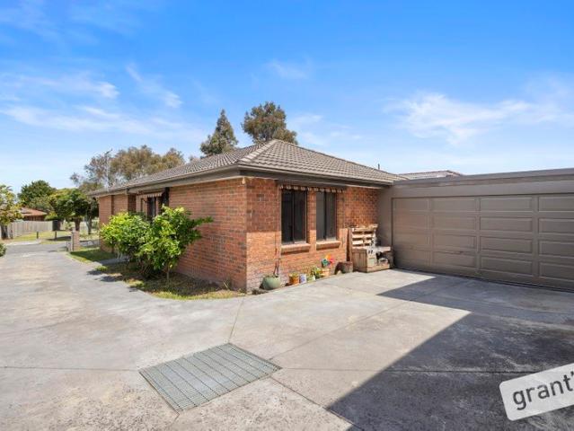 Apartment for sale in Narre Warren, Melbourne