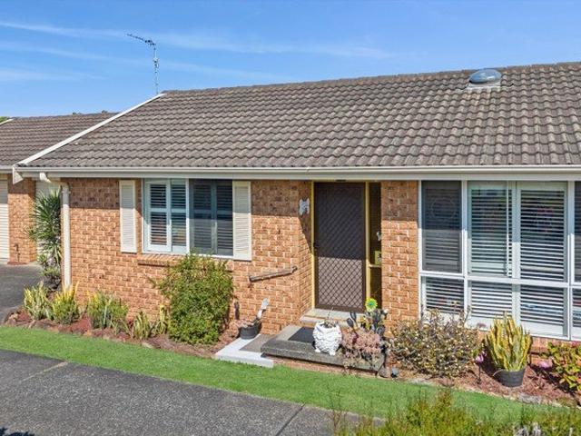 Villa for sale in Woy Woy, New South Wales