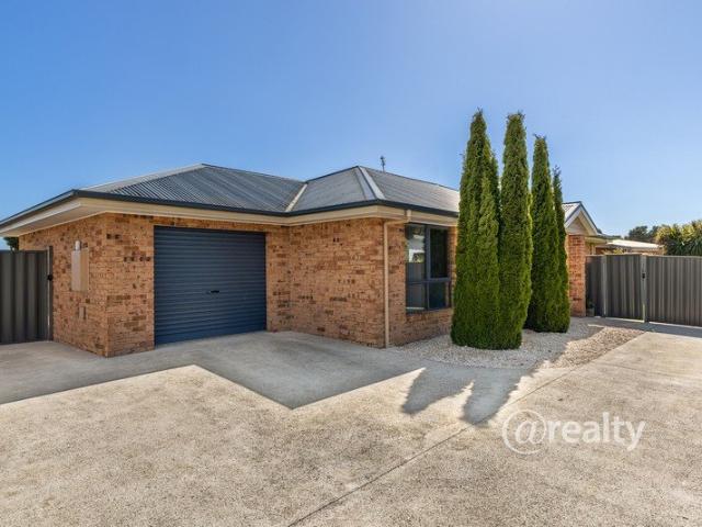 Villa for sale in Wynyard, Waratah-Wynyard