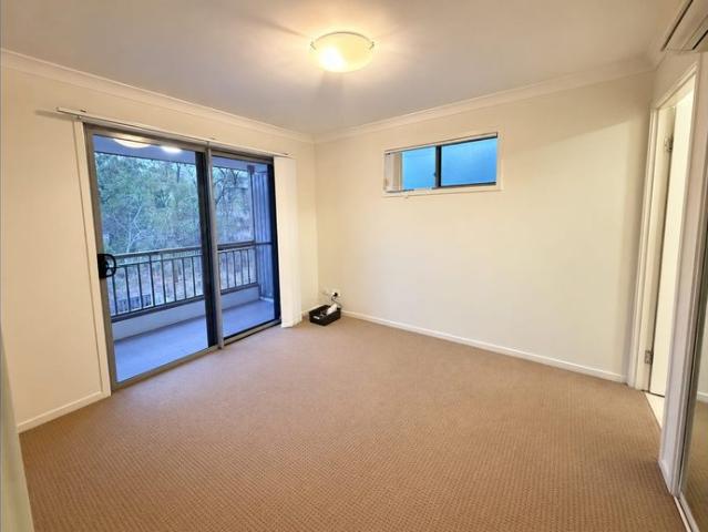 Townhouse for rent in Glen Eden, Gladstone
