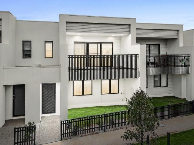 Townhouse for sale in Camerons Creek, Victoria