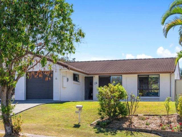 Duplex for sale in Oxenford, Gold Coast City