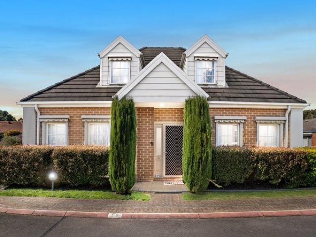 Townhouse for sale in Camerons Creek, Victoria