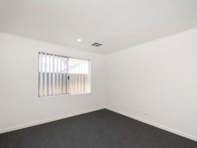 House for sale in Hammond Park, Western Australia