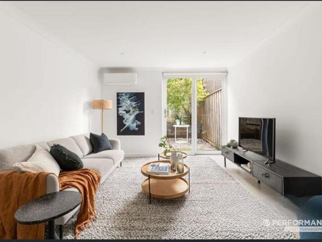 Townhouse for rent in Camerons Creek, Victoria