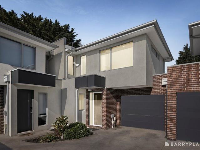 Townhouse for sale in Camerons Creek, Victoria