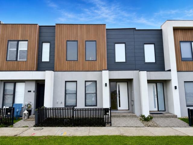 Townhouse for sale in Camerons Creek, Victoria