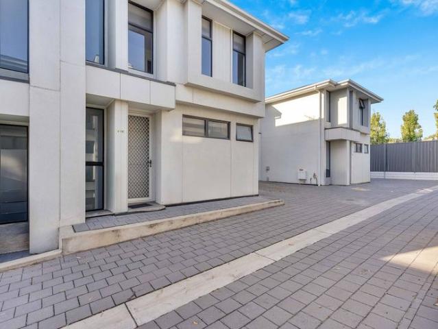 Townhouse for rent in Horseshoe Creek, South Australia