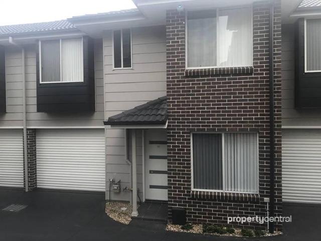 Townhouse for rent in Sydney, New South Wales