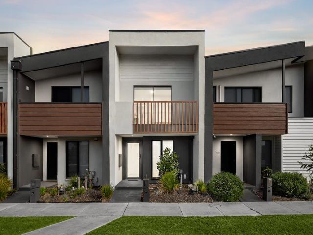 Townhouse for sale in Peppercorn Hill, Melbourne