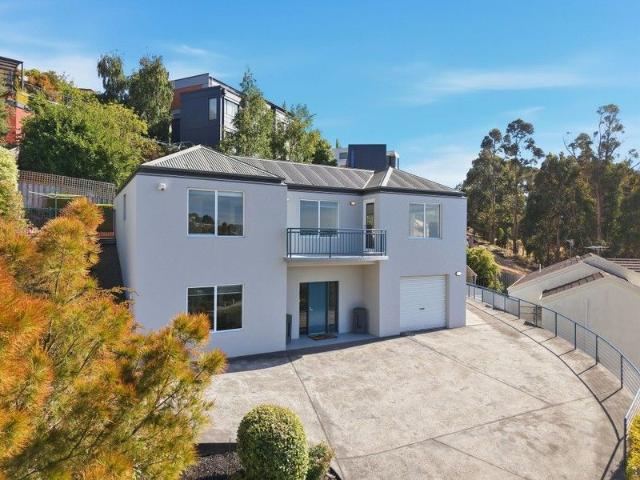 Townhouse for sale in Hobart, Tasmania