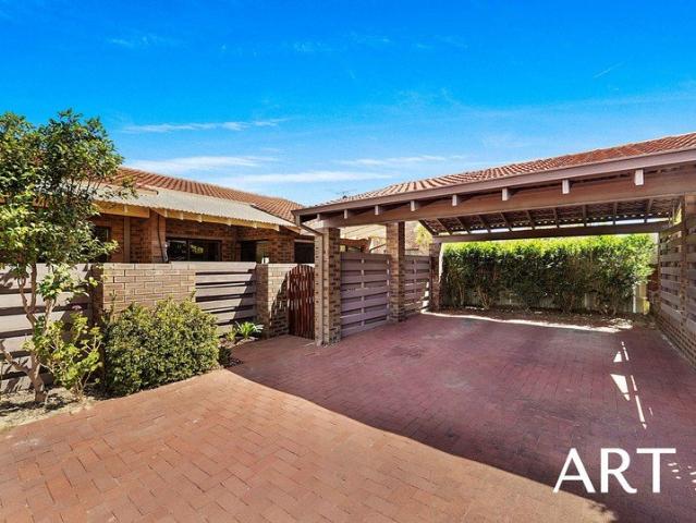Villa for sale in Como, Western Australia