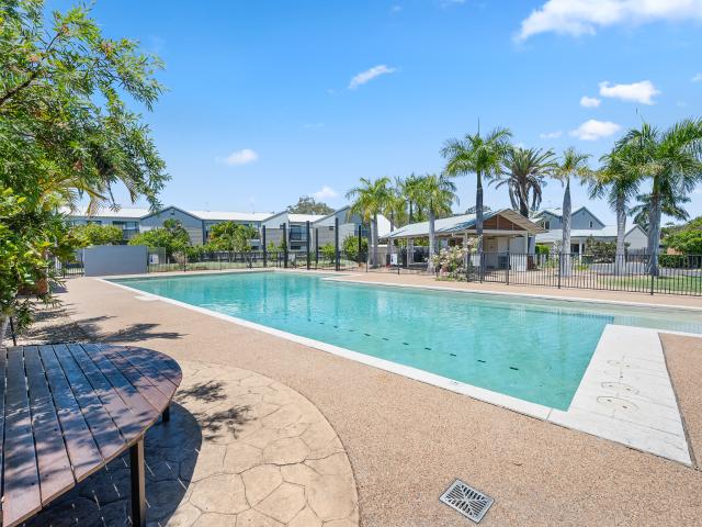 Townhouse for sale in Telina, Queensland