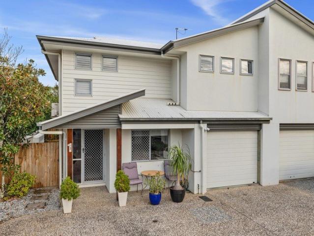 Townhouse for sale in Toombul, Queensland