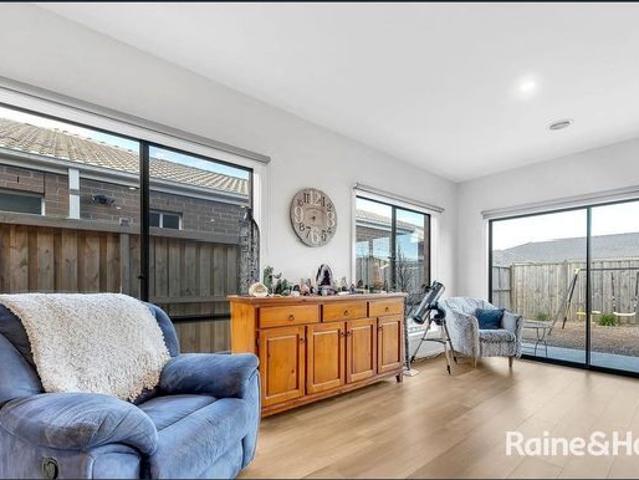 House for rent in Bloomdale, Melbourne