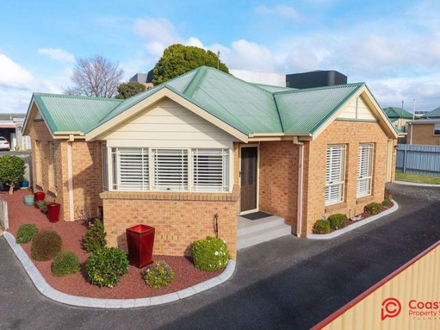 Apartment for sale in Ulverstone, Tasmania