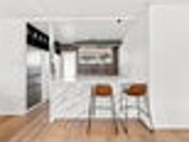 Apartment for sale in Heathcote, Canterbury