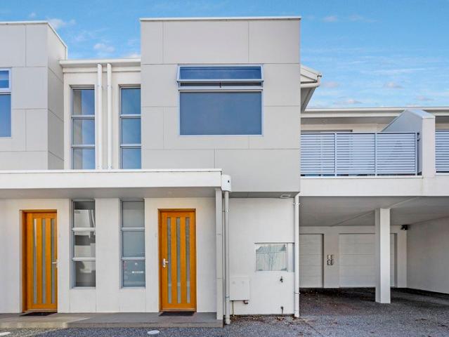 Townhouse for sale in Horseshoe Creek, South Australia