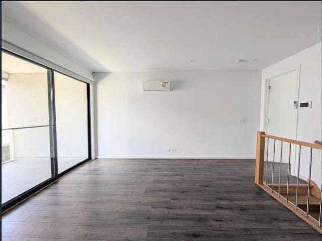 Townhouse for rent in Camerons Creek, Victoria