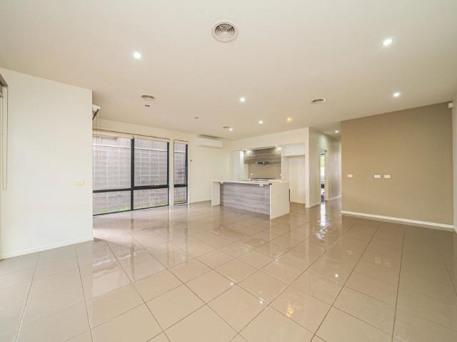 Townhouse for rent in Camerons Creek, Victoria