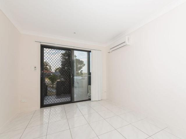 Townhouse for rent in Toombul, Queensland