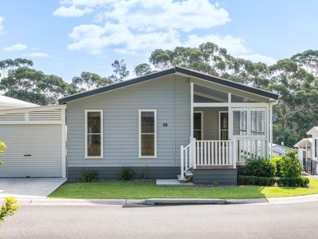 Villa for sale in Lake Conjola, New South Wales