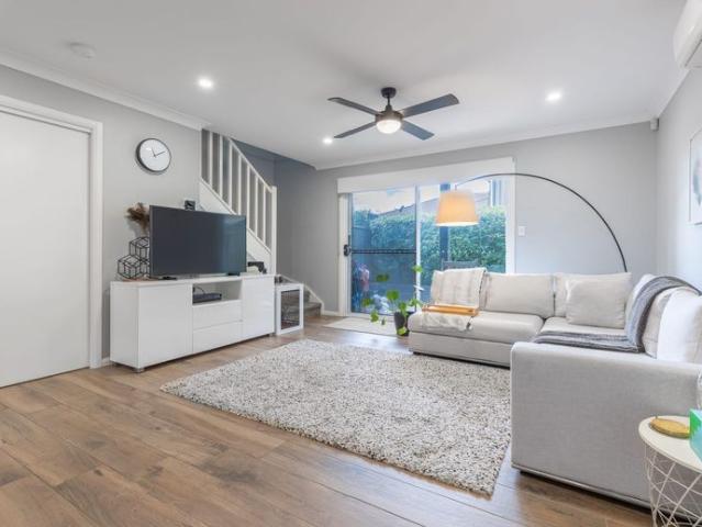 Townhouse for rent in Sydney, New South Wales