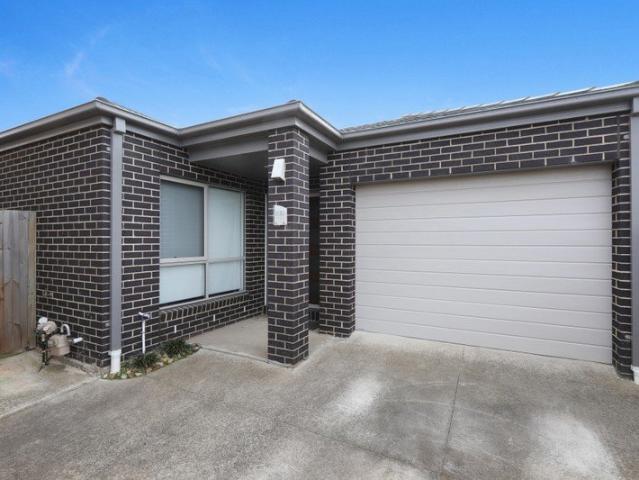 Townhouse for sale in Camerons Creek, Victoria