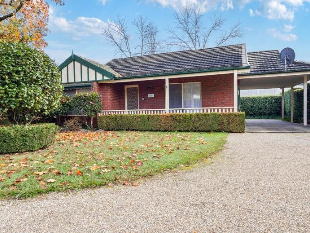 Apartment for sale in Bright, Victoria