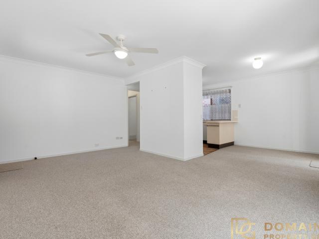 Villa for sale in Wyoming, New South Wales