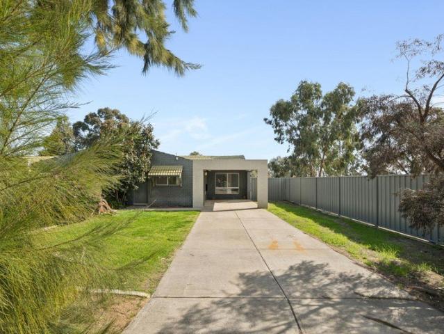 Duplex for rent in Hamilton Hill, Western Australia