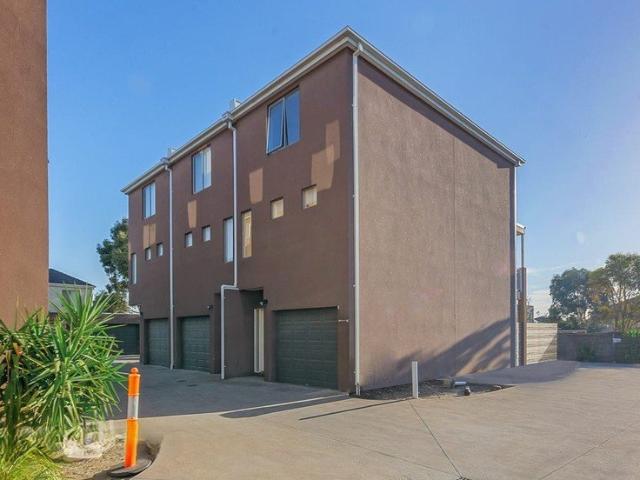 Apartment for rent in Caroline Springs, Melbourne