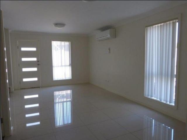 Townhouse for rent in Sydney, New South Wales