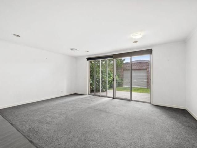 Townhouse for rent in Alfredton, Ballarat