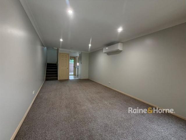 Townhouse for rent in Woy Woy, New South Wales