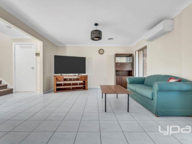 Townhouse for rent in Camerons Creek, Victoria
