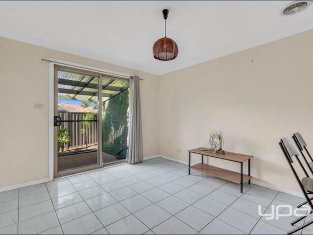 Townhouse for rent in Camerons Creek, Victoria