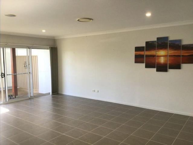 Townhouse for rent in Warwick, Queensland