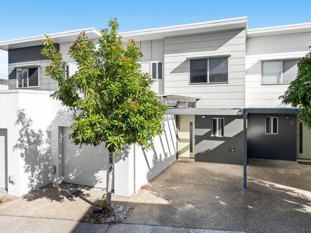Townhouse for sale in Toombul, Queensland