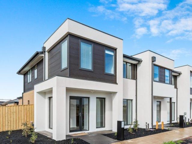Townhouse for rent in Camerons Creek, Victoria