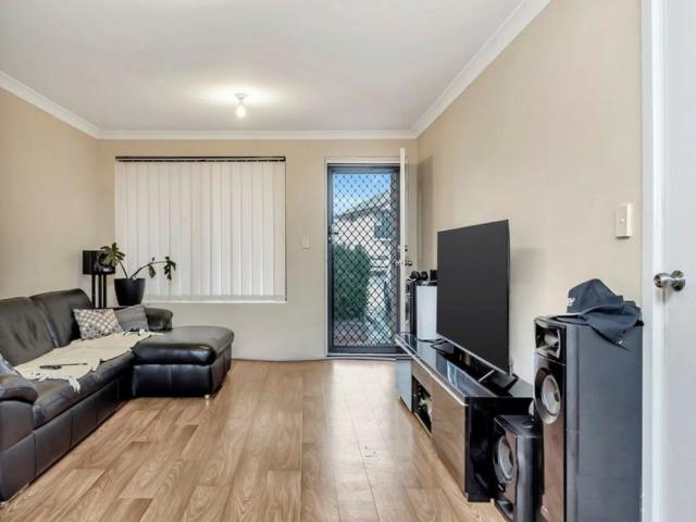 Townhouse for rent in Parklands, Western Australia