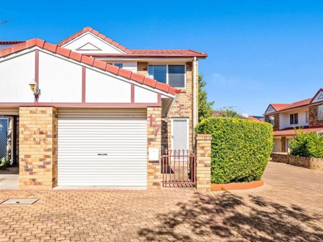 Townhouse for rent in Toombul, Queensland