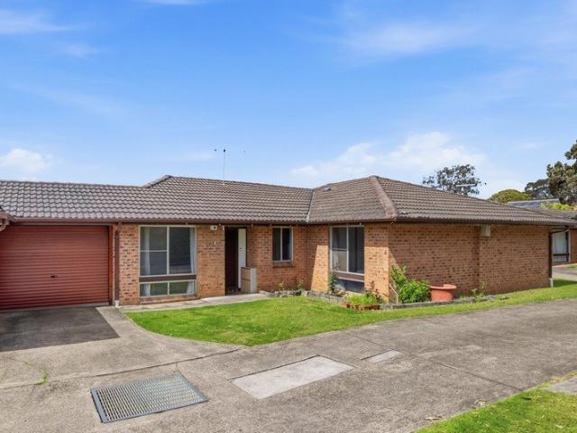 Villa for sale in Sydney, New South Wales