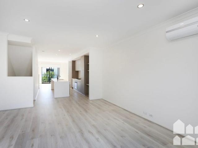 Townhouse for rent in Camerons Creek, Victoria