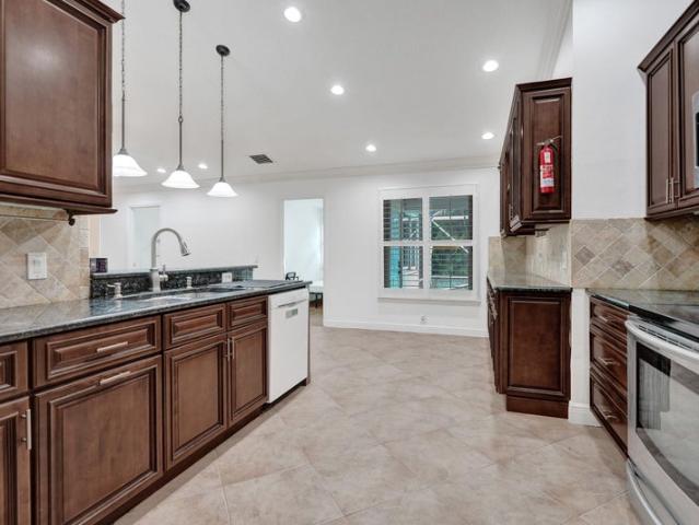 Room for rent in Port Saint Lucie, Florida