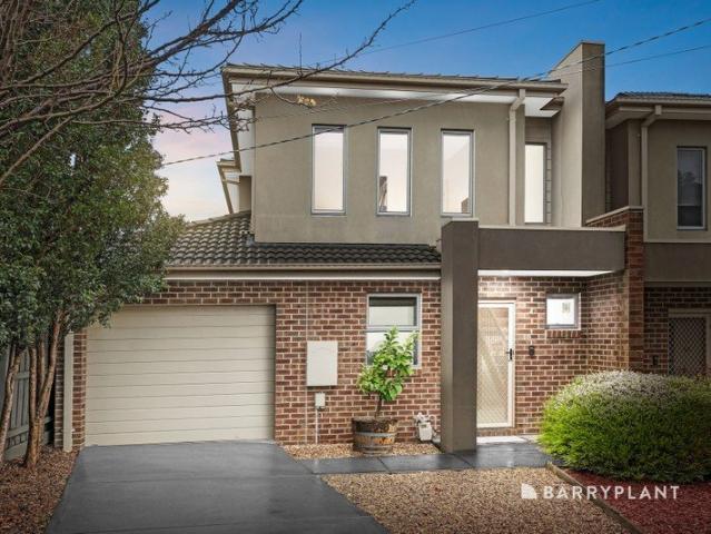Townhouse for sale in Camerons Creek, Victoria