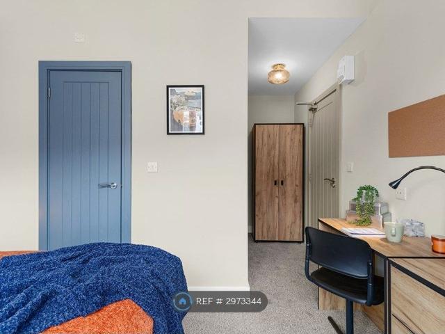 Room for rent in Balby, South Yorkshire